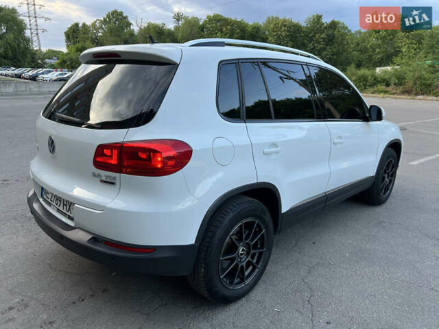 Белый Фольксваген Тигуан, объемом двигателя 1.97 л и пробегом 111 тыс. км за 17000 $, фото 8 на Automoto.ua