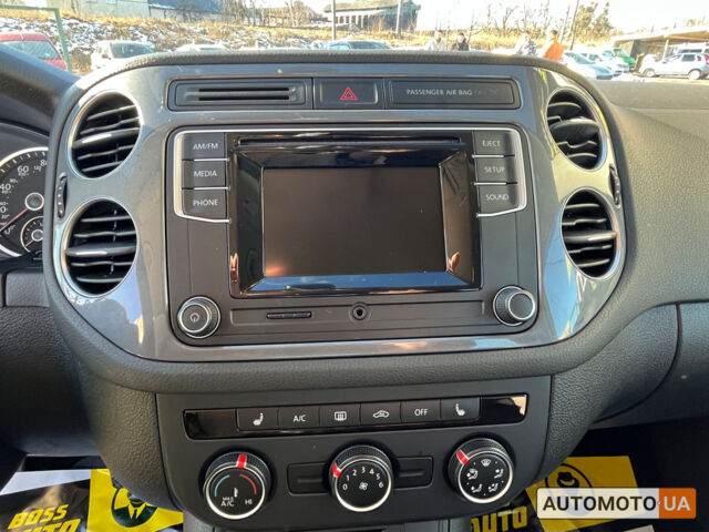 Белый Фольксваген Тигуан, объемом двигателя 2 л и пробегом 186 тыс. км за 14000 $, фото 12 на Automoto.ua