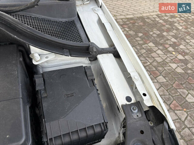 Белый Фольксваген Тигуан, объемом двигателя 2 л и пробегом 147 тыс. км за 13900 $, фото 39 на Automoto.ua