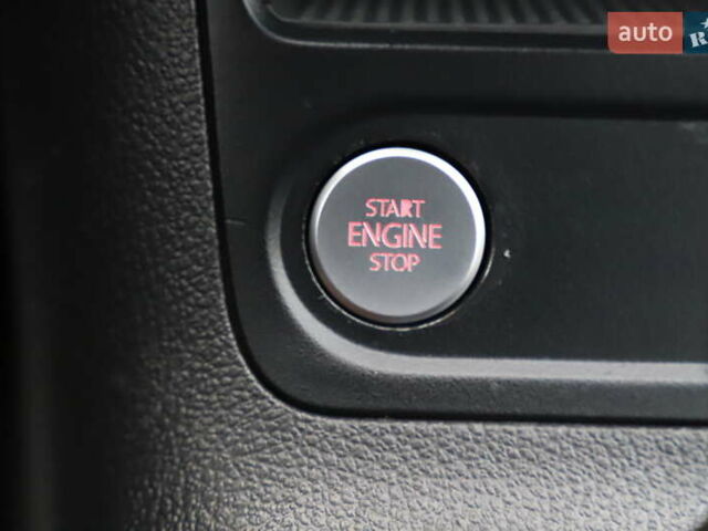 Белый Фольксваген Тигуан, объемом двигателя 2 л и пробегом 130 тыс. км за 16950 $, фото 87 на Automoto.ua