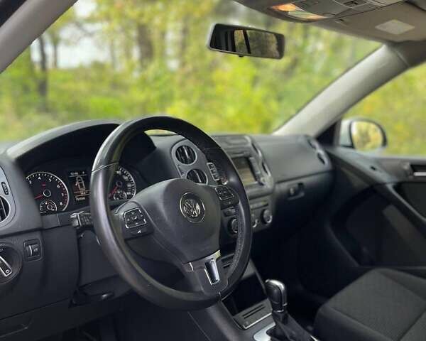 Белый Фольксваген Тигуан, объемом двигателя 1.97 л и пробегом 184 тыс. км за 12400 $, фото 11 на Automoto.ua