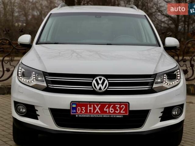 Белый Фольксваген Тигуан, объемом двигателя 2 л и пробегом 130 тыс. км за 16950 $, фото 3 на Automoto.ua