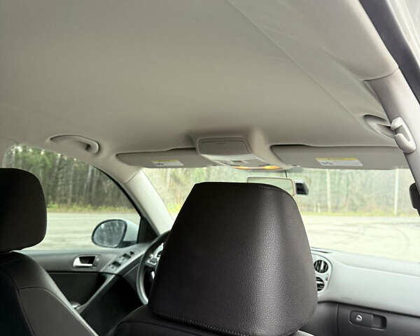 Белый Фольксваген Тигуан, объемом двигателя 1.98 л и пробегом 130 тыс. км за 13300 $, фото 12 на Automoto.ua