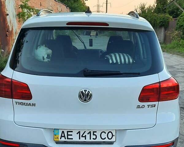 Белый Фольксваген Тигуан, объемом двигателя 1.98 л и пробегом 159 тыс. км за 13000 $, фото 6 на Automoto.ua