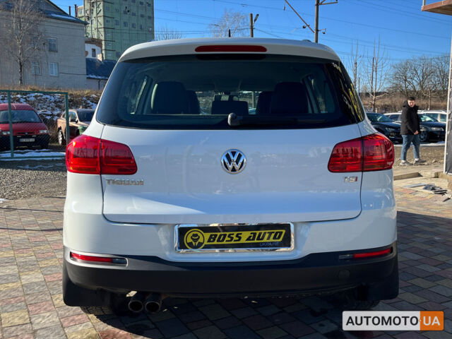 Белый Фольксваген Тигуан, объемом двигателя 2 л и пробегом 186 тыс. км за 14000 $, фото 5 на Automoto.ua