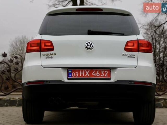 Белый Фольксваген Тигуан, объемом двигателя 2 л и пробегом 130 тыс. км за 16950 $, фото 15 на Automoto.ua