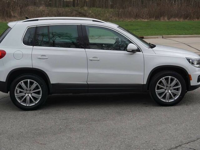 Белый Фольксваген Тигуан, объемом двигателя 2 л и пробегом 75 тыс. км за 9800 $, фото 6 на Automoto.ua