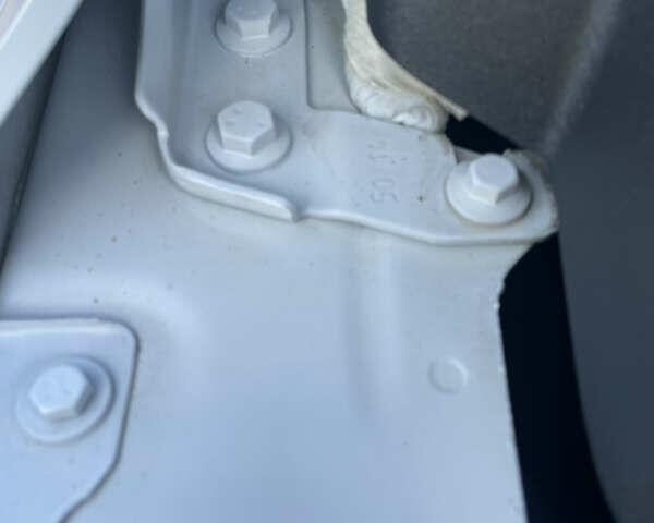 Белый Фольксваген Тигуан, объемом двигателя 2 л и пробегом 283 тыс. км за 10700 $, фото 80 на Automoto.ua