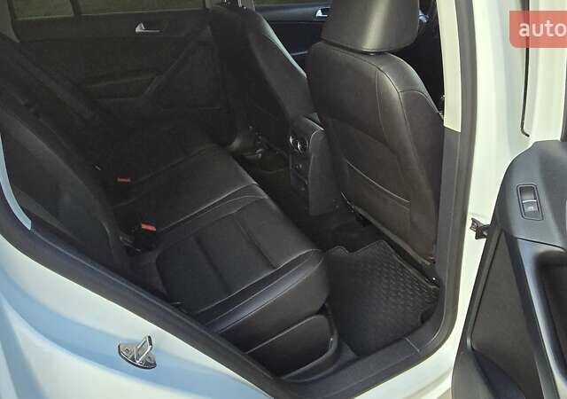 Белый Фольксваген Тигуан, объемом двигателя 1.98 л и пробегом 127 тыс. км за 14700 $, фото 25 на Automoto.ua