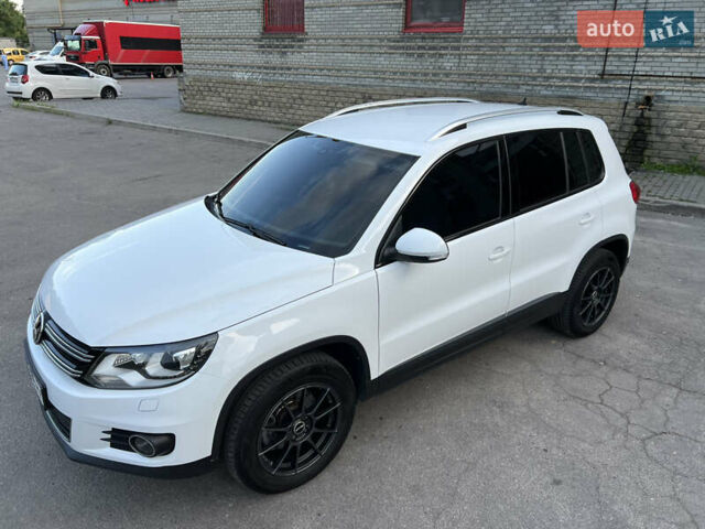 Белый Фольксваген Тигуан, объемом двигателя 1.97 л и пробегом 111 тыс. км за 17000 $, фото 11 на Automoto.ua