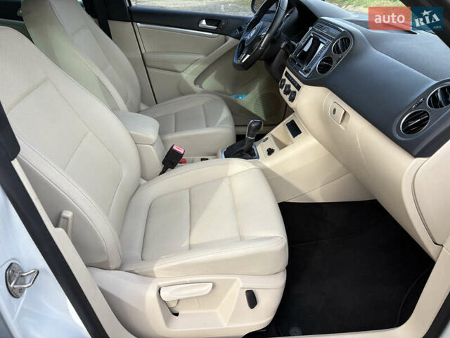 Белый Фольксваген Тигуан, объемом двигателя 2 л и пробегом 147 тыс. км за 13900 $, фото 34 на Automoto.ua