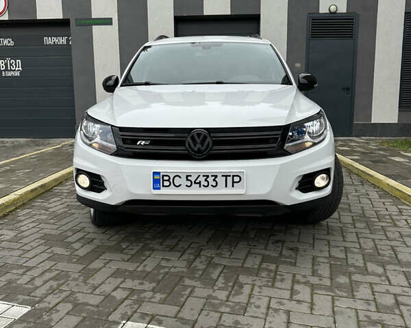 Белый Фольксваген Тигуан, объемом двигателя 1.98 л и пробегом 173 тыс. км за 15900 $, фото 1 на Automoto.ua