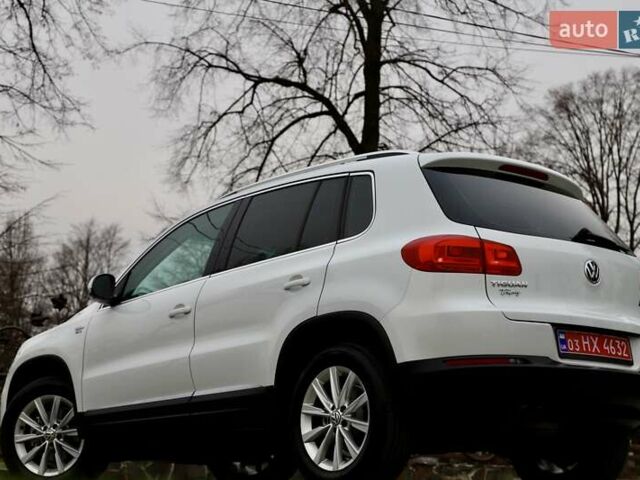 Белый Фольксваген Тигуан, объемом двигателя 2 л и пробегом 130 тыс. км за 16950 $, фото 43 на Automoto.ua