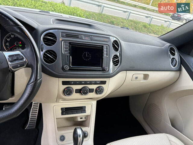 Белый Фольксваген Тигуан, объемом двигателя 2 л и пробегом 147 тыс. км за 13900 $, фото 20 на Automoto.ua