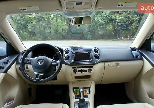 Белый Фольксваген Тигуан, объемом двигателя 1.98 л и пробегом 190 тыс. км за 14500 $, фото 11 на Automoto.ua