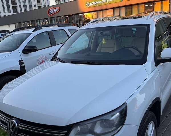 Белый Фольксваген Тигуан, объемом двигателя 1.98 л и пробегом 213 тыс. км за 12700 $, фото 6 на Automoto.ua