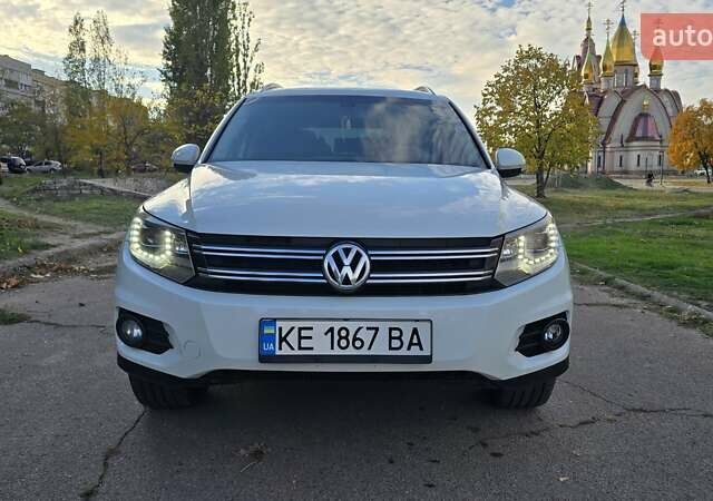 Белый Фольксваген Тигуан, объемом двигателя 1.98 л и пробегом 127 тыс. км за 14700 $, фото 2 на Automoto.ua