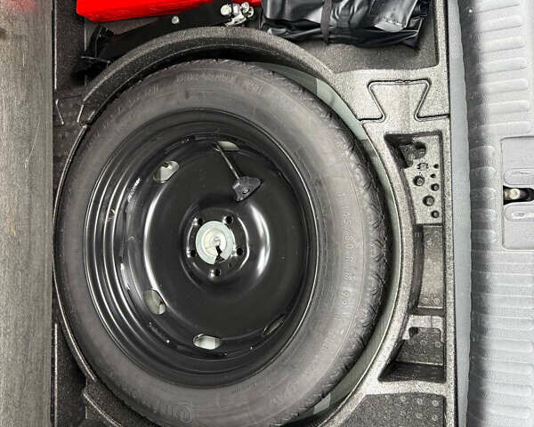 Білий Фольксваген Тігуан, об'ємом двигуна 2 л та пробігом 151 тис. км за 15300 $, фото 37 на Automoto.ua