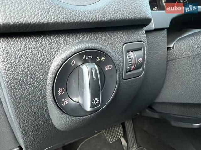 Белый Фольксваген Тигуан, объемом двигателя 1.97 л и пробегом 111 тыс. км за 17000 $, фото 17 на Automoto.ua