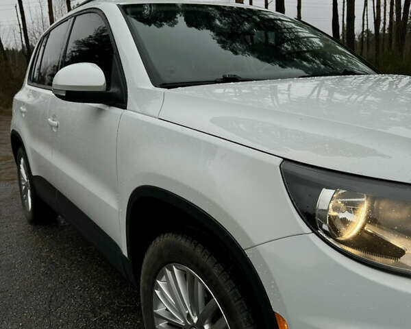 Белый Фольксваген Тигуан, объемом двигателя 1.98 л и пробегом 283 тыс. км за 12500 $, фото 17 на Automoto.ua