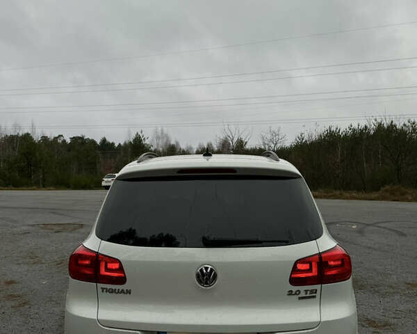 Белый Фольксваген Тигуан, объемом двигателя 1.98 л и пробегом 283 тыс. км за 12500 $, фото 3 на Automoto.ua