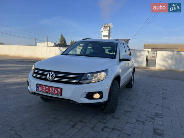 Белый Фольксваген Тигуан, объемом двигателя 2 л и пробегом 283 тыс. км за 10700 $, фото 69 на Automoto.ua
