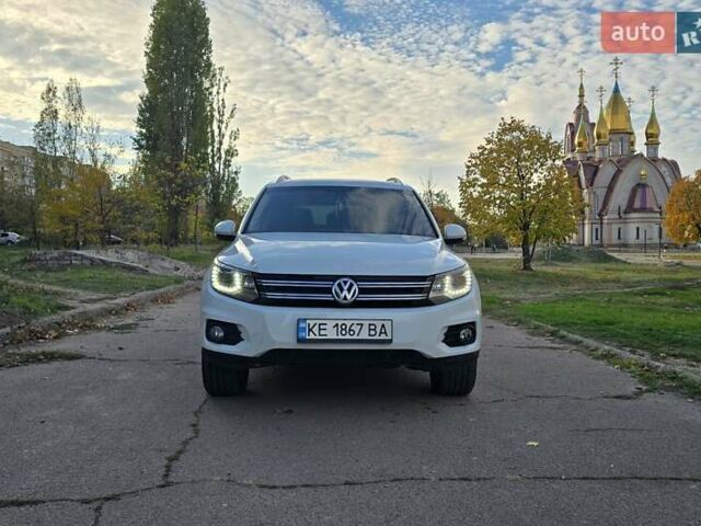Белый Фольксваген Тигуан, объемом двигателя 1.98 л и пробегом 127 тыс. км за 14700 $, фото 1 на Automoto.ua