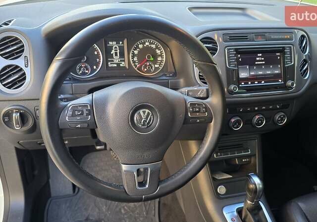 Белый Фольксваген Тигуан, объемом двигателя 1.98 л и пробегом 127 тыс. км за 14700 $, фото 36 на Automoto.ua