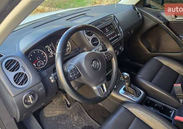 Белый Фольксваген Тигуан, объемом двигателя 1.98 л и пробегом 127 тыс. км за 14700 $, фото 19 на Automoto.ua