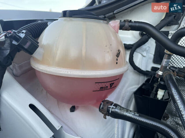 Белый Фольксваген Тигуан, объемом двигателя 2 л и пробегом 283 тыс. км за 10700 $, фото 75 на Automoto.ua