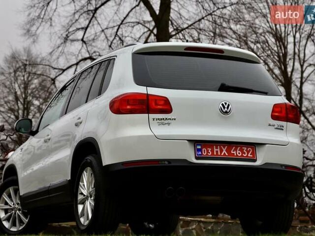Белый Фольксваген Тигуан, объемом двигателя 2 л и пробегом 130 тыс. км за 16950 $, фото 13 на Automoto.ua
