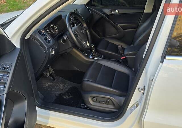 Белый Фольксваген Тигуан, объемом двигателя 1.98 л и пробегом 127 тыс. км за 14700 $, фото 16 на Automoto.ua