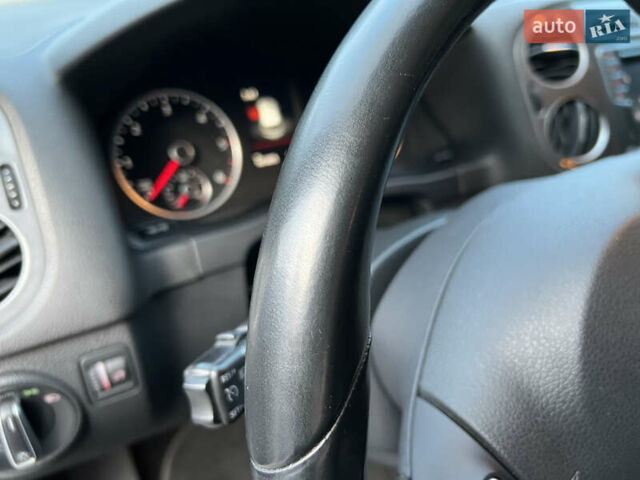 Белый Фольксваген Тигуан, объемом двигателя 1.97 л и пробегом 111 тыс. км за 17000 $, фото 18 на Automoto.ua