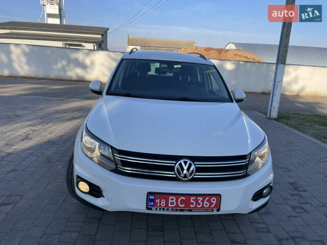 Белый Фольксваген Тигуан, объемом двигателя 2 л и пробегом 283 тыс. км за 10700 $, фото 70 на Automoto.ua