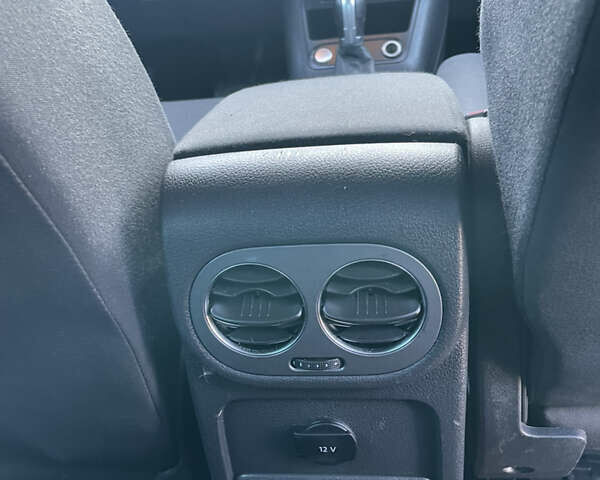 Белый Фольксваген Тигуан, объемом двигателя 2 л и пробегом 283 тыс. км за 10700 $, фото 60 на Automoto.ua