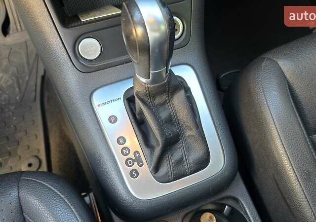 Белый Фольксваген Тигуан, объемом двигателя 1.98 л и пробегом 127 тыс. км за 14700 $, фото 34 на Automoto.ua