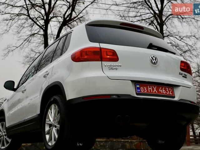 Белый Фольксваген Тигуан, объемом двигателя 2 л и пробегом 130 тыс. км за 16950 $, фото 48 на Automoto.ua