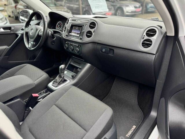 Белый Фольксваген Тигуан, объемом двигателя 2 л и пробегом 124 тыс. км за 13300 $, фото 14 на Automoto.ua