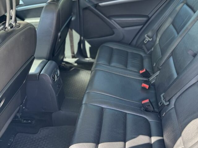 Білий Фольксваген Тігуан, об'ємом двигуна 2 л та пробігом 265 тис. км за 18200 $, фото 7 на Automoto.ua