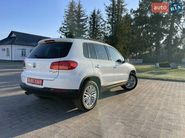 Белый Фольксваген Тигуан, объемом двигателя 2 л и пробегом 283 тыс. км за 10700 $, фото 8 на Automoto.ua