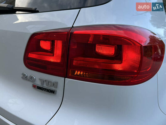 Белый Фольксваген Тигуан, объемом двигателя 1.97 л и пробегом 111 тыс. км за 17000 $, фото 9 на Automoto.ua