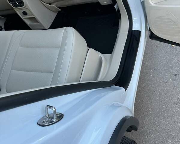 Белый Фольксваген Тигуан, объемом двигателя 1.98 л и пробегом 148 тыс. км за 13800 $, фото 20 на Automoto.ua