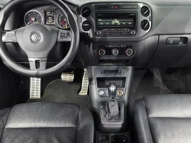 Белый Фольксваген Тигуан, объемом двигателя 2 л и пробегом 137 тыс. км за 13500 $, фото 10 на Automoto.ua