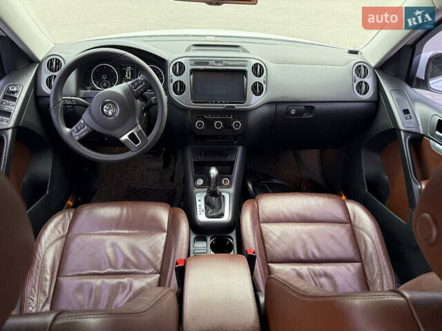 Білий Фольксваген Тігуан, об'ємом двигуна 2 л та пробігом 151 тис. км за 15300 $, фото 30 на Automoto.ua