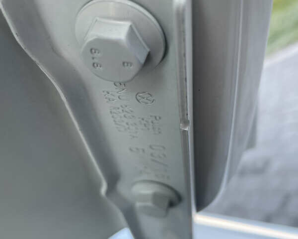 Белый Фольксваген Тигуан, объемом двигателя 2 л и пробегом 283 тыс. км за 10700 $, фото 78 на Automoto.ua