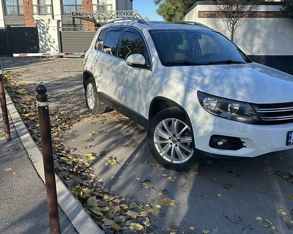 Белый Фольксваген Тигуан, объемом двигателя 1.98 л и пробегом 148 тыс. км за 13800 $, фото 7 на Automoto.ua