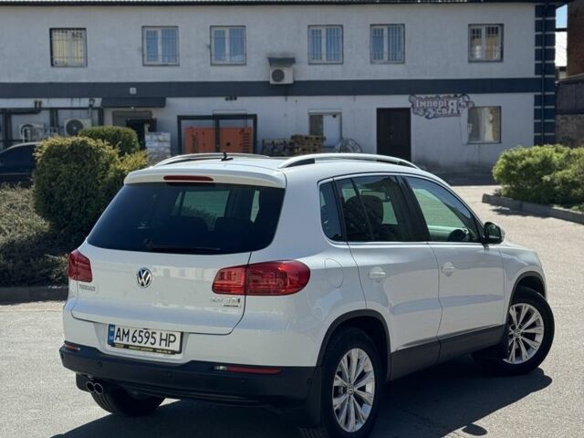 Білий Фольксваген Тігуан, об'ємом двигуна 2 л та пробігом 265 тис. км за 18200 $, фото 3 на Automoto.ua