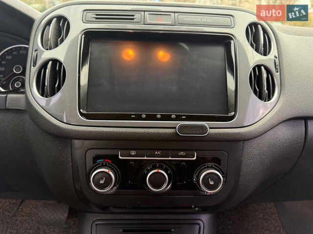 Білий Фольксваген Тігуан, об'ємом двигуна 2 л та пробігом 151 тис. км за 15300 $, фото 33 на Automoto.ua