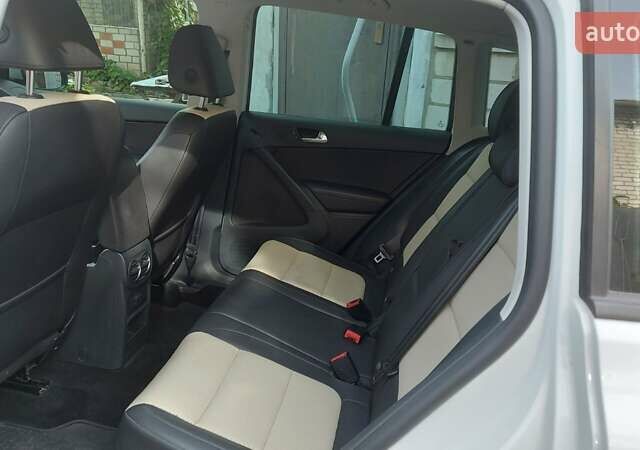 Білий Фольксваген Тігуан, об'ємом двигуна 1.98 л та пробігом 121 тис. км за 14600 $, фото 18 на Automoto.ua