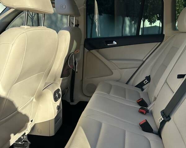 Белый Фольксваген Тигуан, объемом двигателя 1.98 л и пробегом 148 тыс. км за 13800 $, фото 22 на Automoto.ua